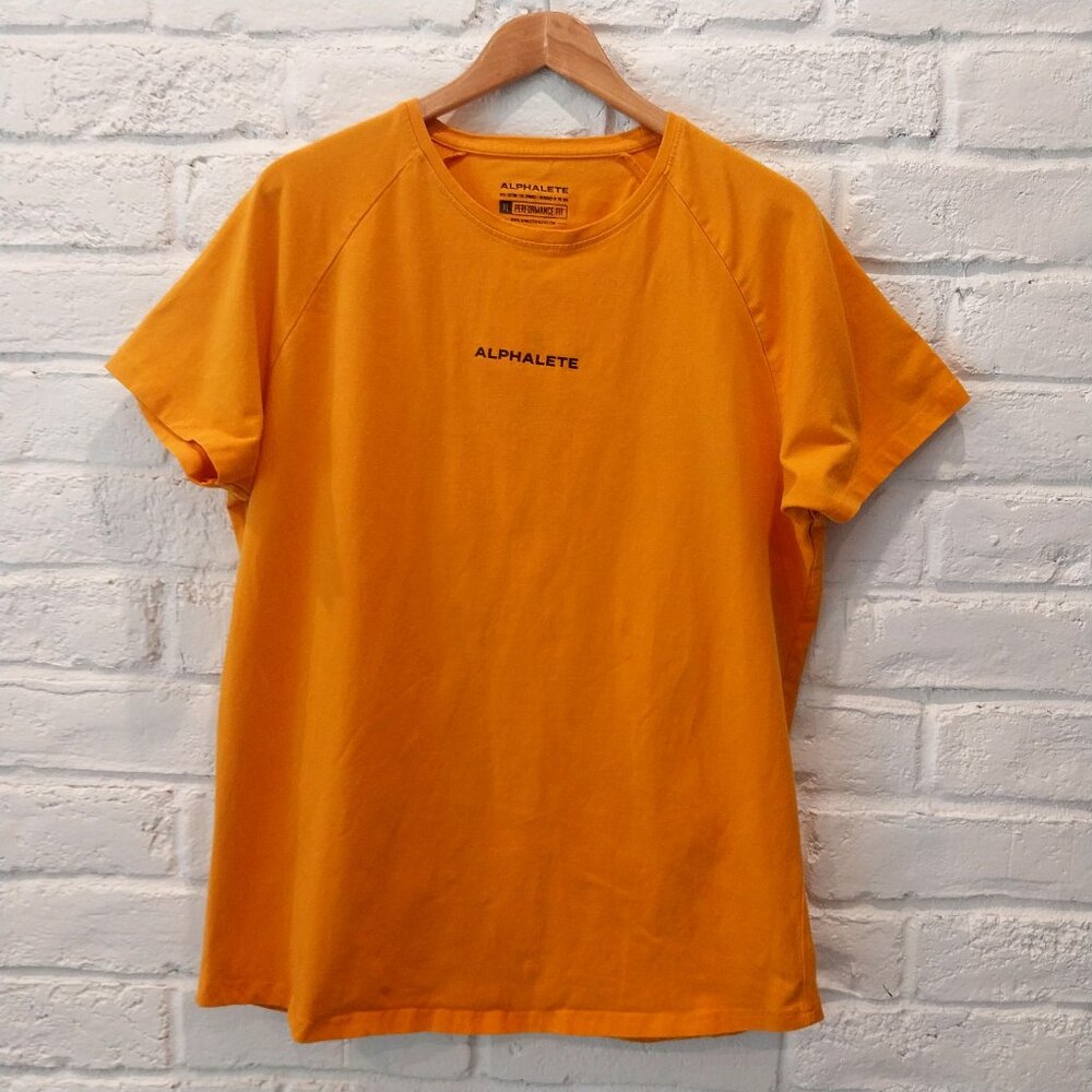 Alphalete Athletic T Shirt Mens XL Performance Fit Yellow Short Sleeve Casual